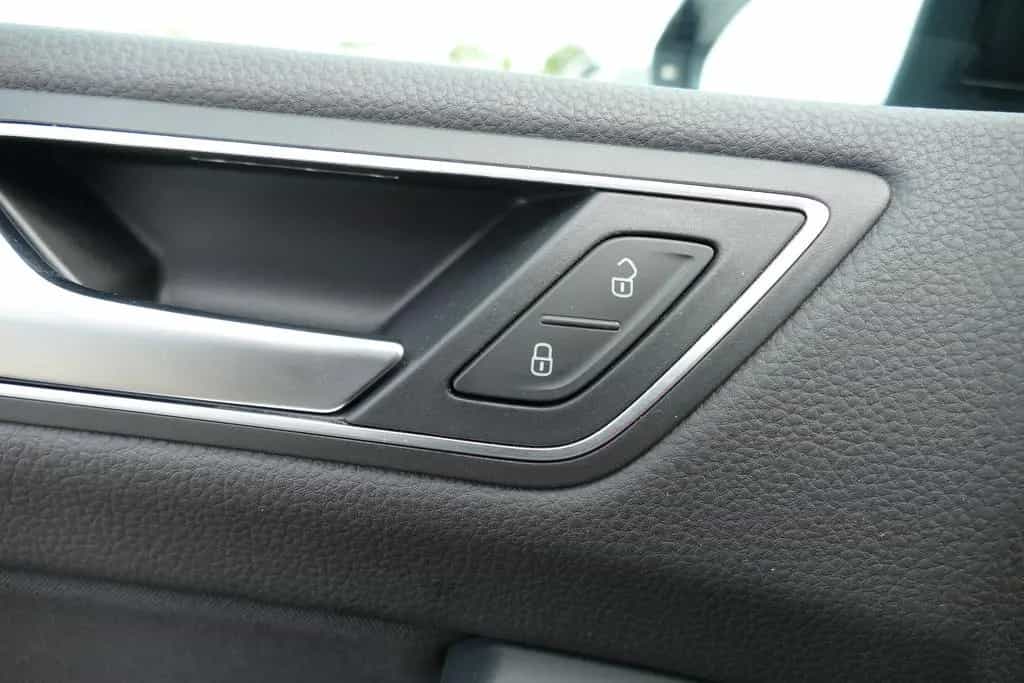 Volkswagen Touran 1.5TSI Highline LED Navi ACC Sitzheizung 03/2021-photo-20