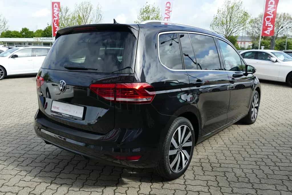Volkswagen Touran 1.5TSI Highline LED Navi ACC Sitzheizung 03/2021-photo-4