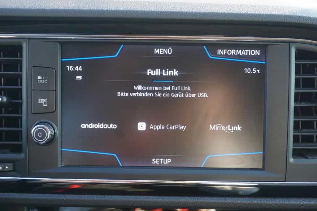 Seat Leon ST 1.5 FR LED ACC Navi Panorama Klimaaut. 03/2020-photo-11