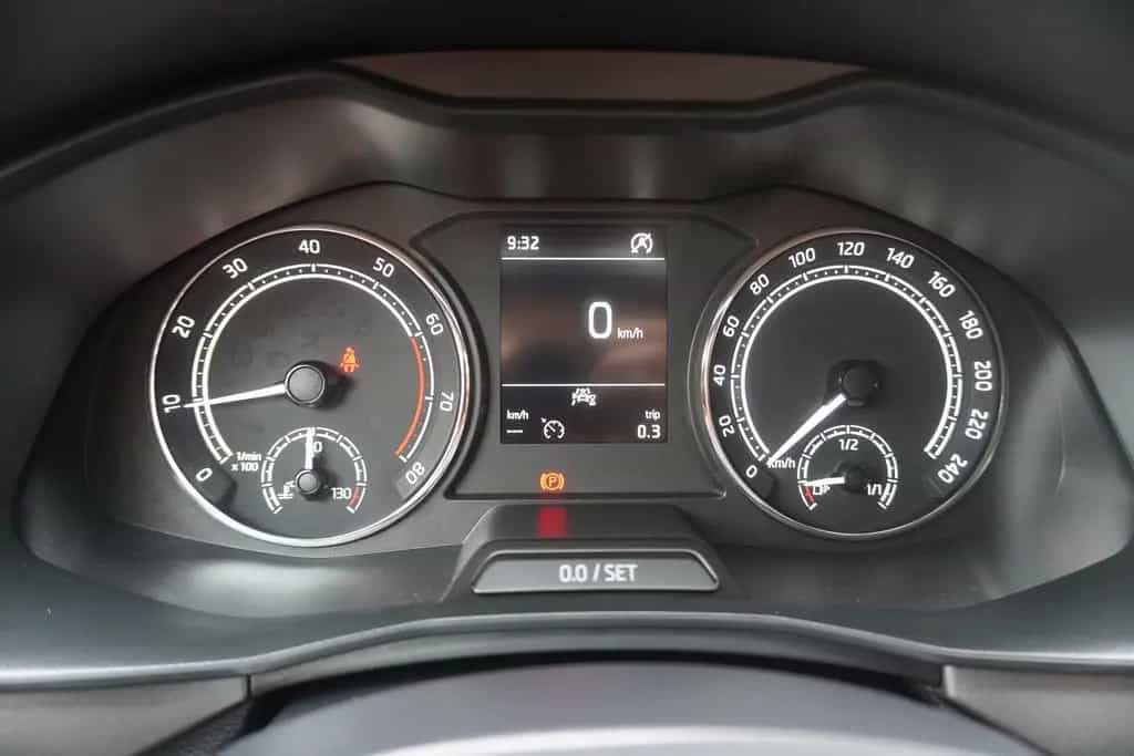 Skoda Kamiq 1.0 Clever LED Spurhalte Kamera Tempomat 02/2022-photo-15