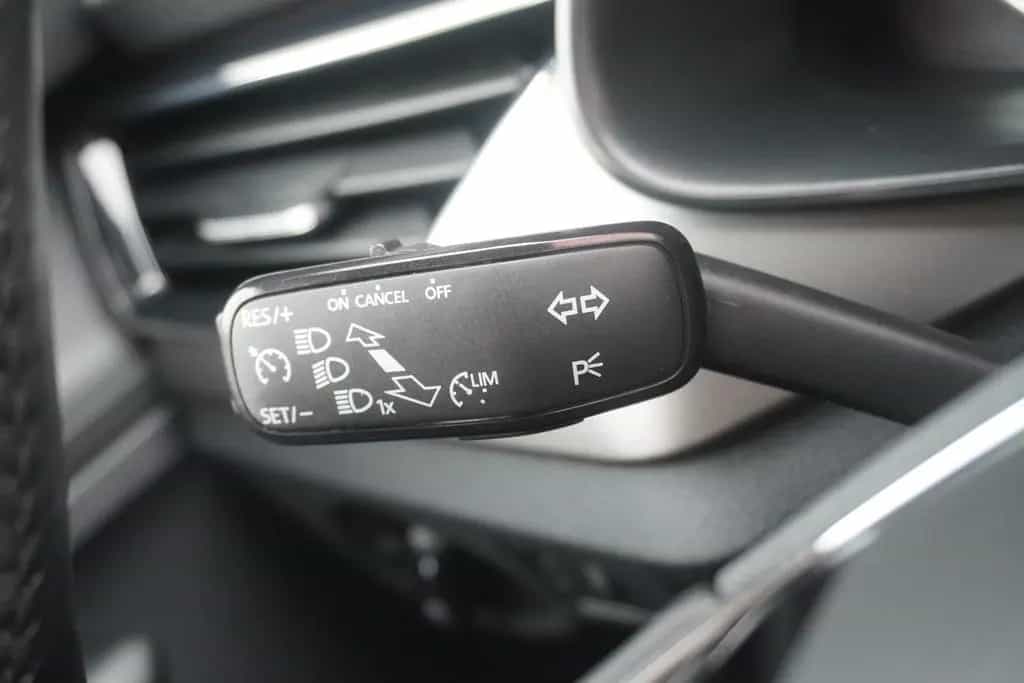Skoda Kamiq 1.0 Clever LED Spurhalte Kamera Tempomat 02/2022-photo-20