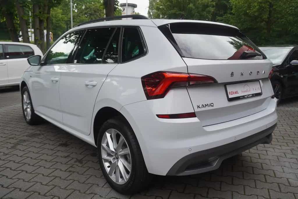 Skoda Kamiq 1.0 Clever LED Spurhalte Kamera Tempomat 02/2022-photo-7