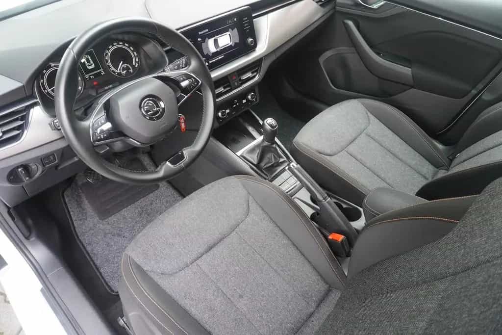 Skoda Kamiq 1.0 Clever LED Spurhalte Kamera Tempomat 02/2022-photo-9