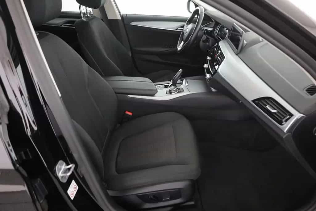 BMW 520 d Touring LED Kamera Navi ACC Sitzheizung 04/2019-photo-24