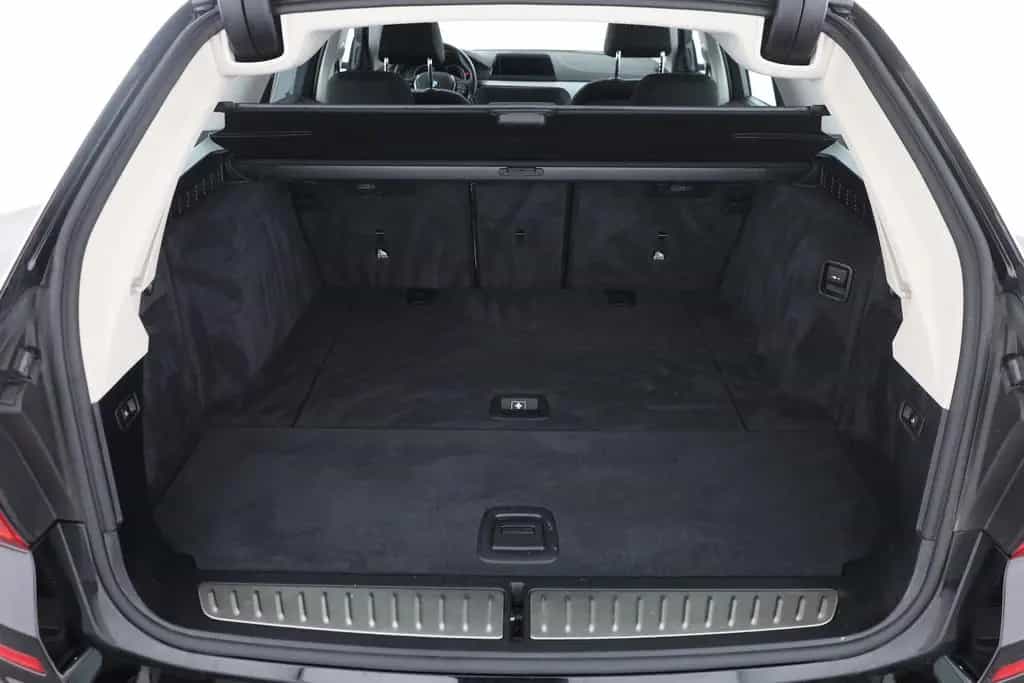 BMW 520 d Touring LED Kamera Navi ACC Sitzheizung 04/2019-photo-26