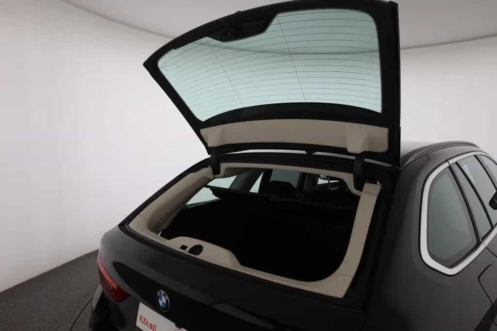 BMW 520 d Touring LED Kamera Navi ACC Sitzheizung 04/2019-photo-28