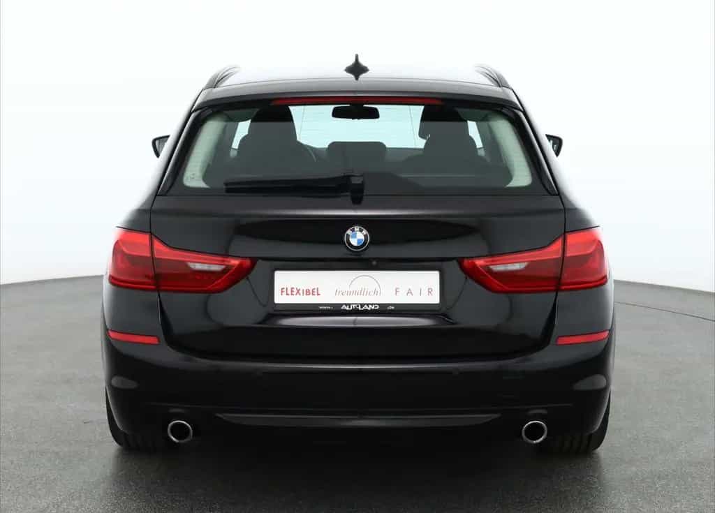 BMW 520 d Touring LED Kamera Navi ACC Sitzheizung 04/2019-photo-3