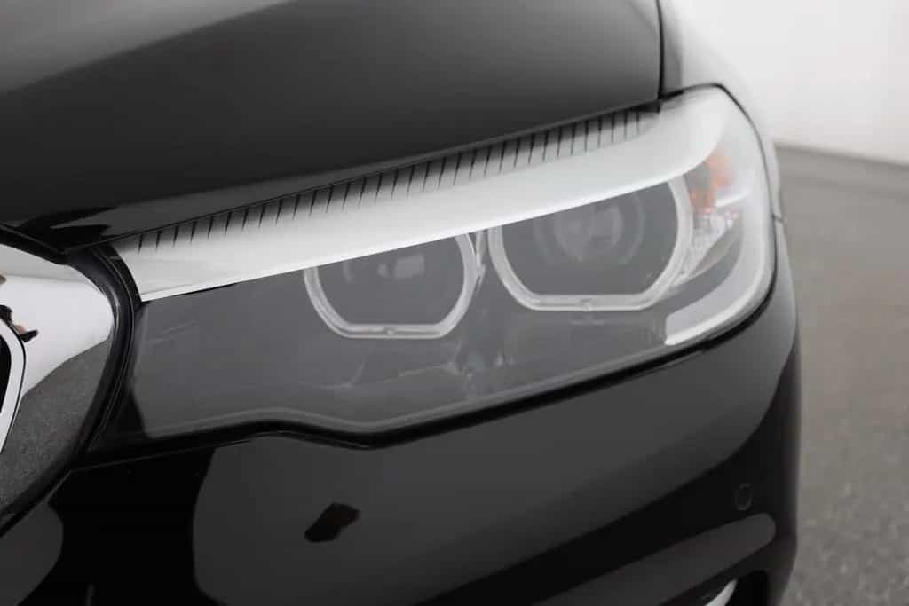 BMW 520 d Touring LED Kamera Navi ACC Sitzheizung 04/2019-photo-31