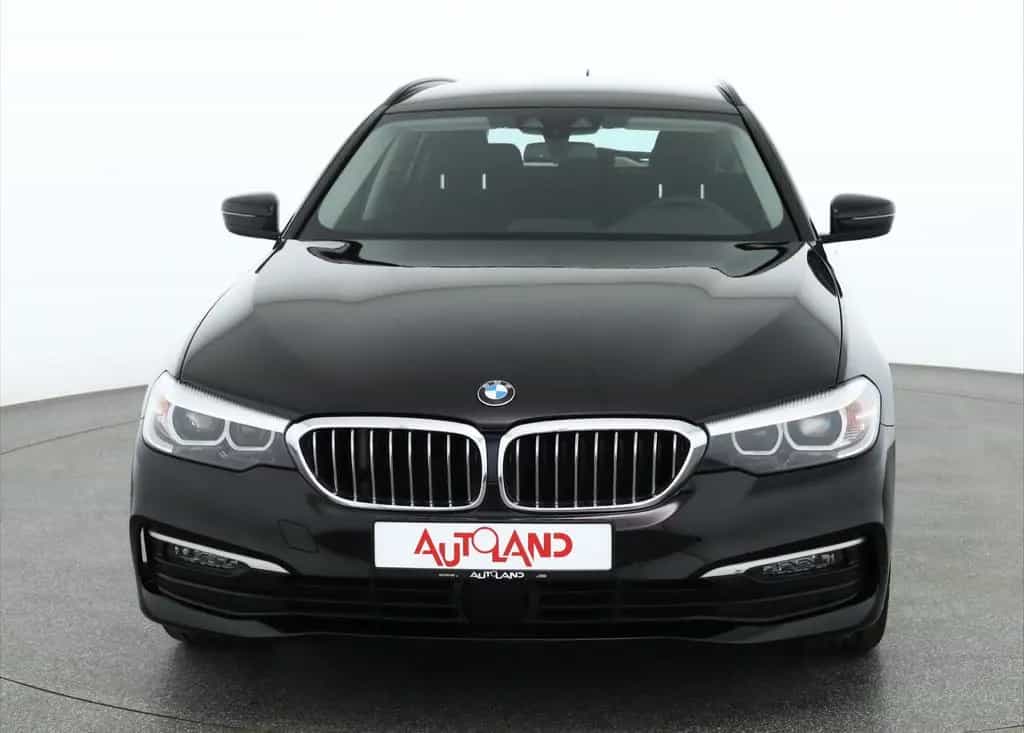 BMW 520 d Touring LED Kamera Navi ACC Sitzheizung 04/2019-photo-7