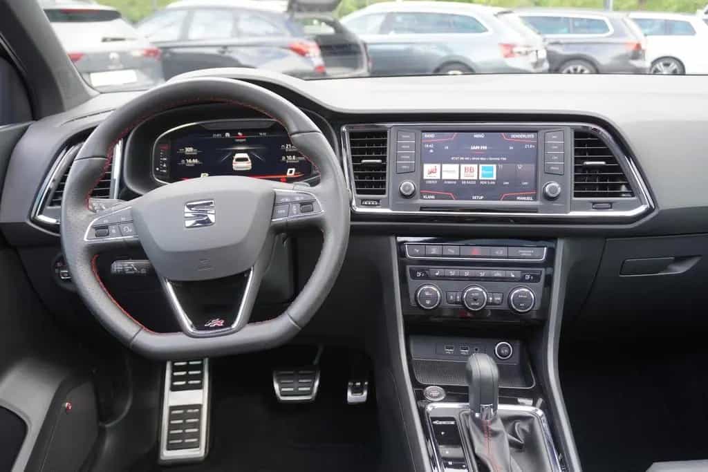 Seat Ateca 2.0 TSI FR 4Drive Standheizung Beats 360° 02/2019-photo-15
