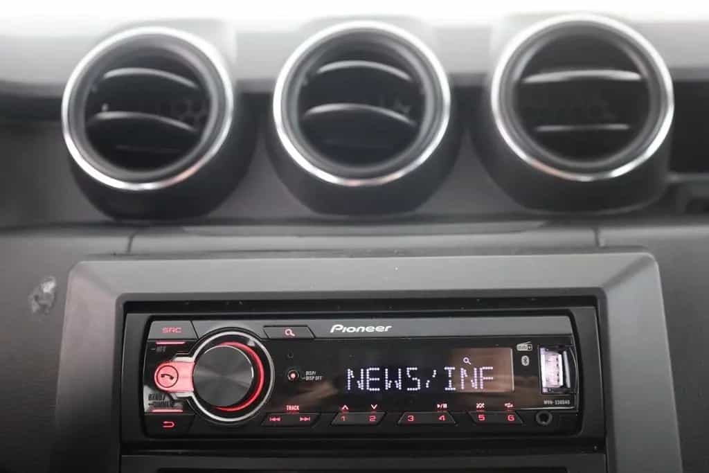 Dacia Duster II 1.3 TCe Comfort LED Sitzheizung Tempo 03/2023-photo-10