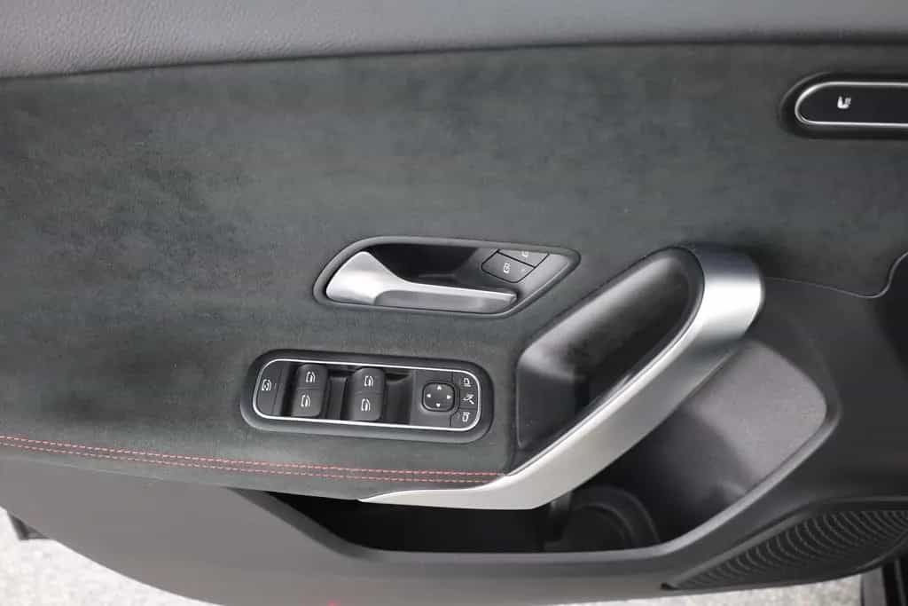 Mercedes-Benz A 35 AMG A35 AMG 4Matic LED Navi Alcantara AHK Kamera DAB 01/2021-photo-20