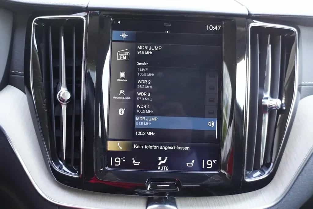 Volvo XC60 2.0 M-Hybrid Inscription 2WD LED Navi Leder 06/2020-photo-10