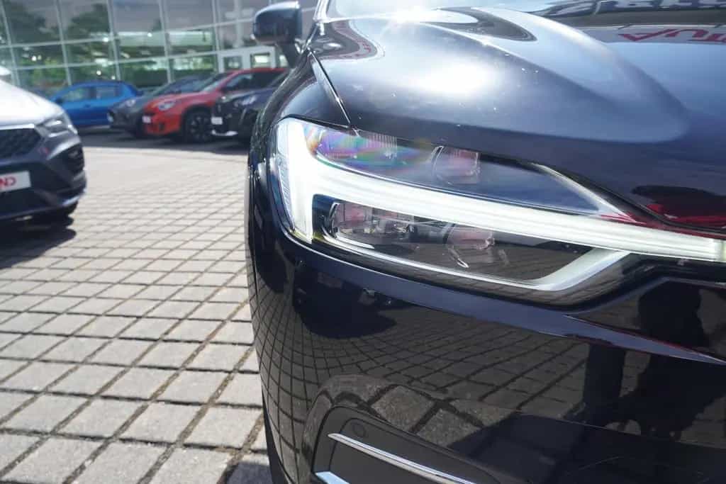 Volvo XC60 2.0 M-Hybrid Inscription 2WD LED Navi Leder 06/2020-photo-31