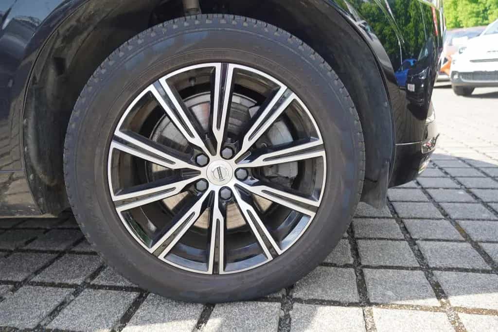 Volvo XC60 2.0 M-Hybrid Inscription 2WD LED Navi Leder 06/2020-photo-32