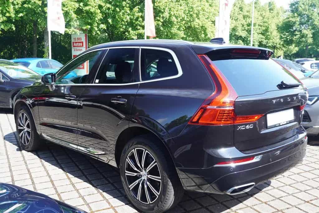 Volvo XC60 2.0 M-Hybrid Inscription 2WD LED Navi Leder 06/2020-photo-6