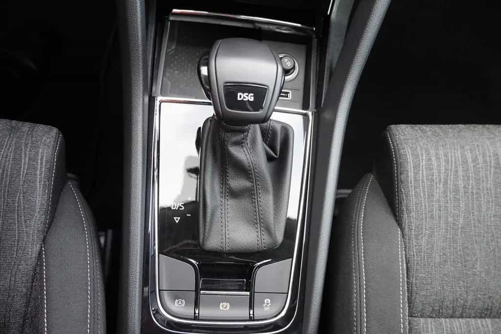 Skoda Karoq 1.5 TSI DSG Style LED Navi SmartLink PDC 09/2018-photo-22