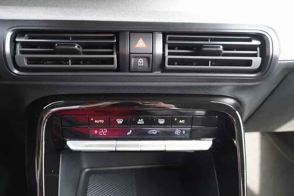 Citroën C3 Aircross 1.2 PureTech 100 LED Kamera Tempomat 08/2025-photo-13