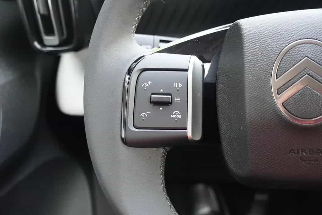 Citroën C3 Aircross 1.2 PureTech 100 LED Kamera Tempomat 08/2025-photo-15