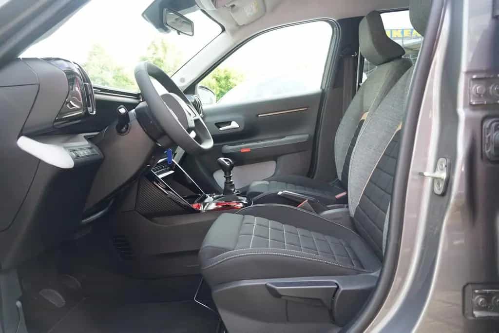 Citroën C3 Aircross 1.2 PureTech 100 LED Kamera Tempomat 08/2025-photo-23