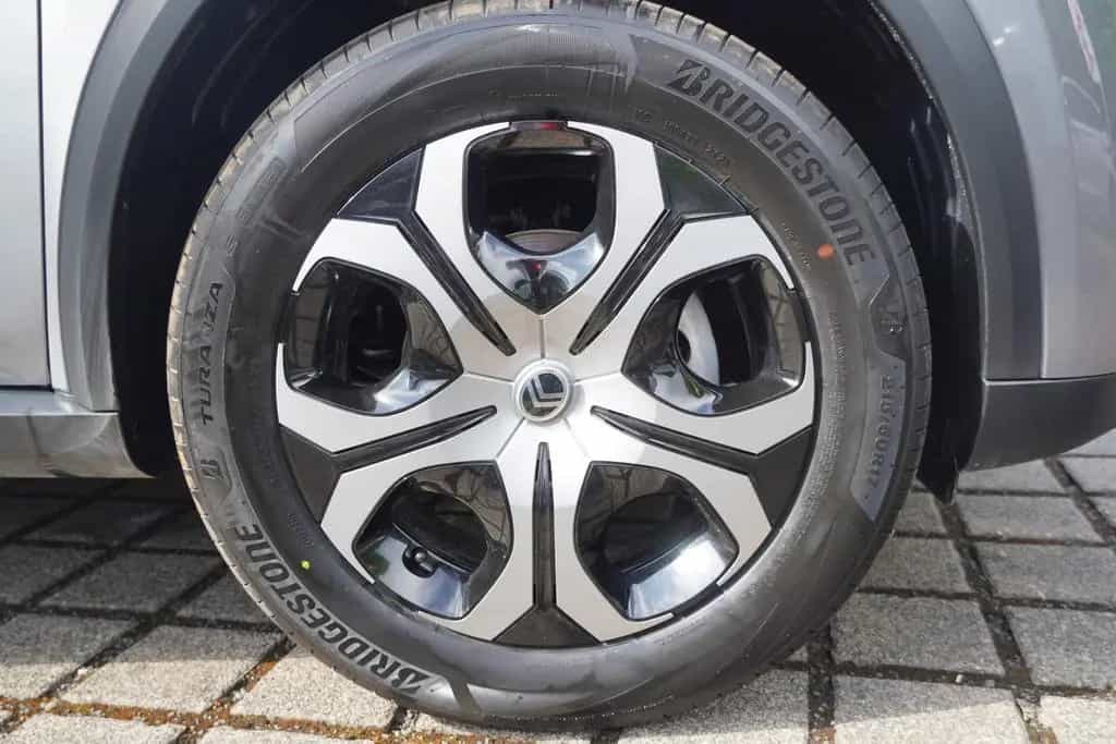 Citroën C3 Aircross 1.2 PureTech 100 LED Kamera Tempomat 08/2025-photo-28