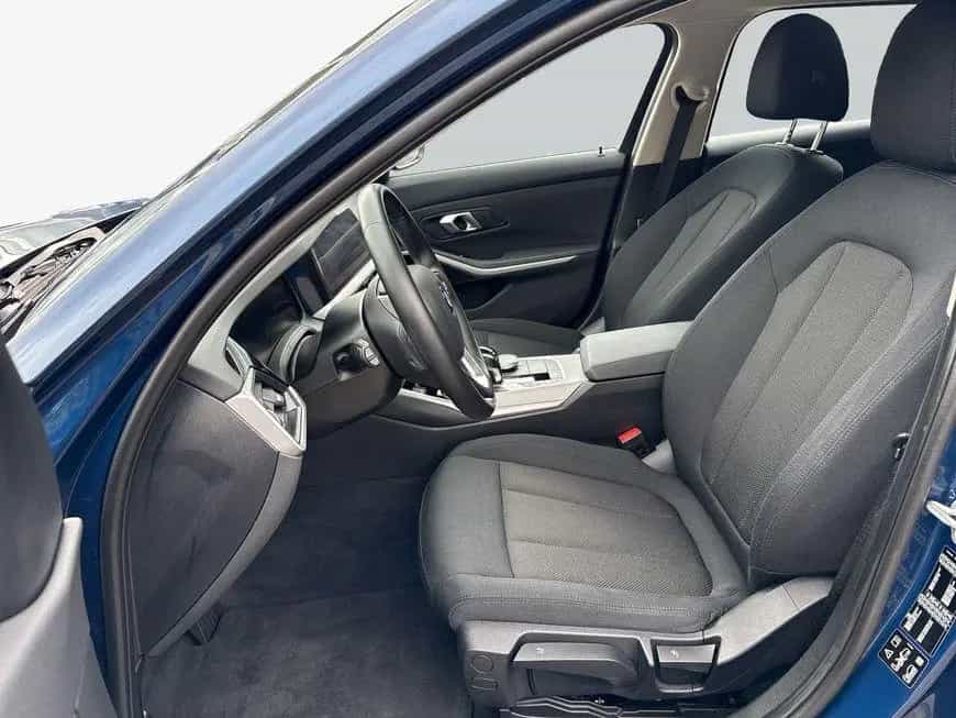 BMW 320 d Touring xDrive Aut. PDC* AHK* 04/2021-photo-11