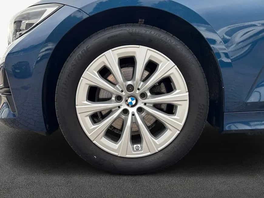 BMW 320 d Touring xDrive Aut. PDC* AHK* 04/2021-photo-7
