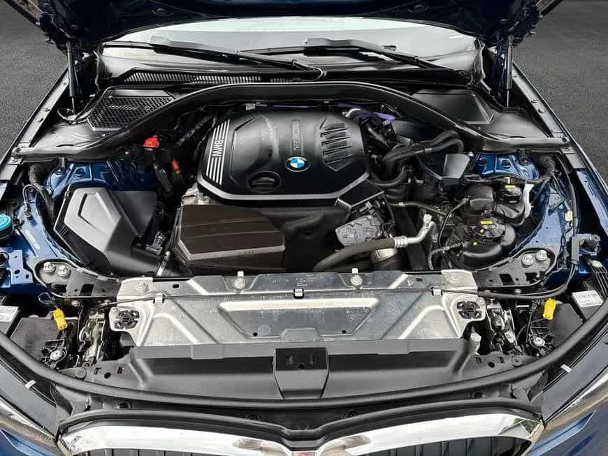 BMW 320 d Touring xDrive Aut. PDC* AHK* 04/2021-photo-8