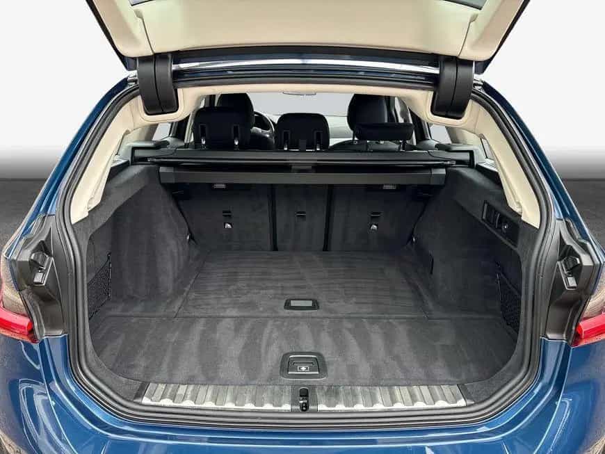 BMW 320 d Touring xDrive Aut. PDC* AHK* 04/2021-photo-9