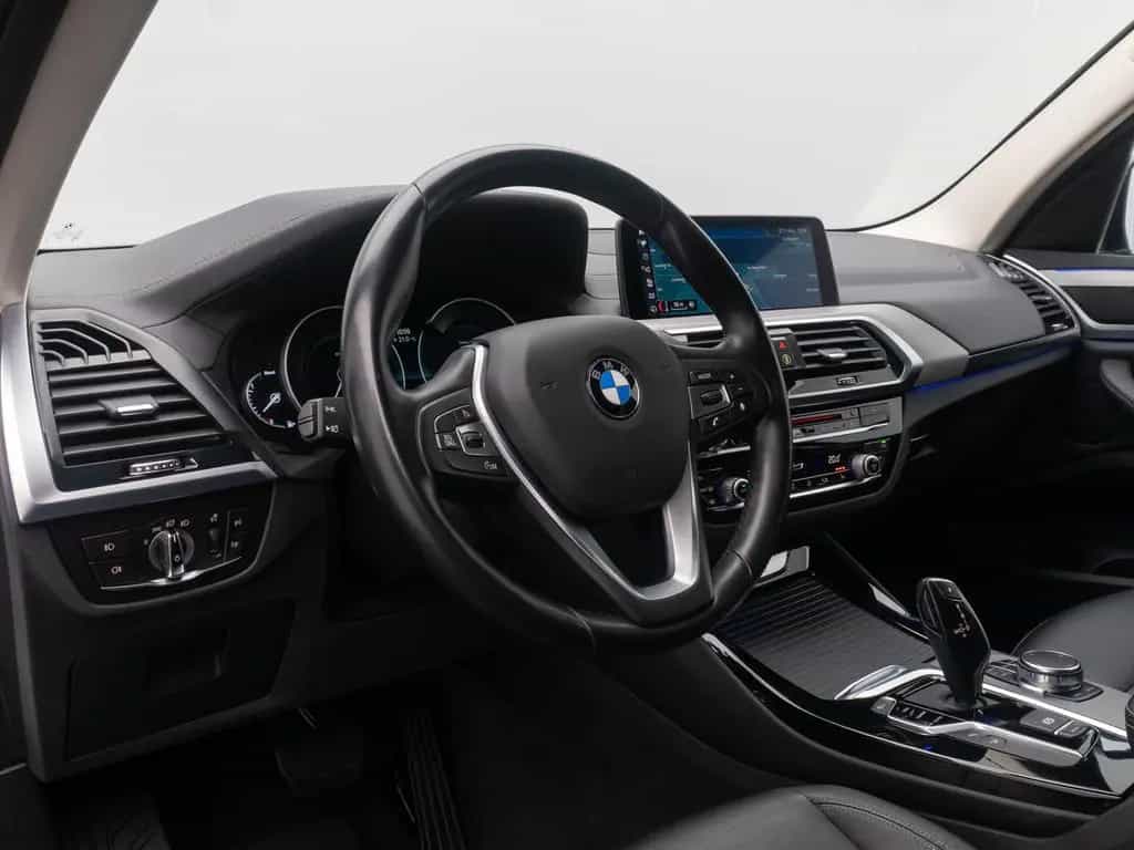 BMW X3 xD20d Luxury Line Kamera AHK HUD Alarm 19Zoll 01/2019-photo-19