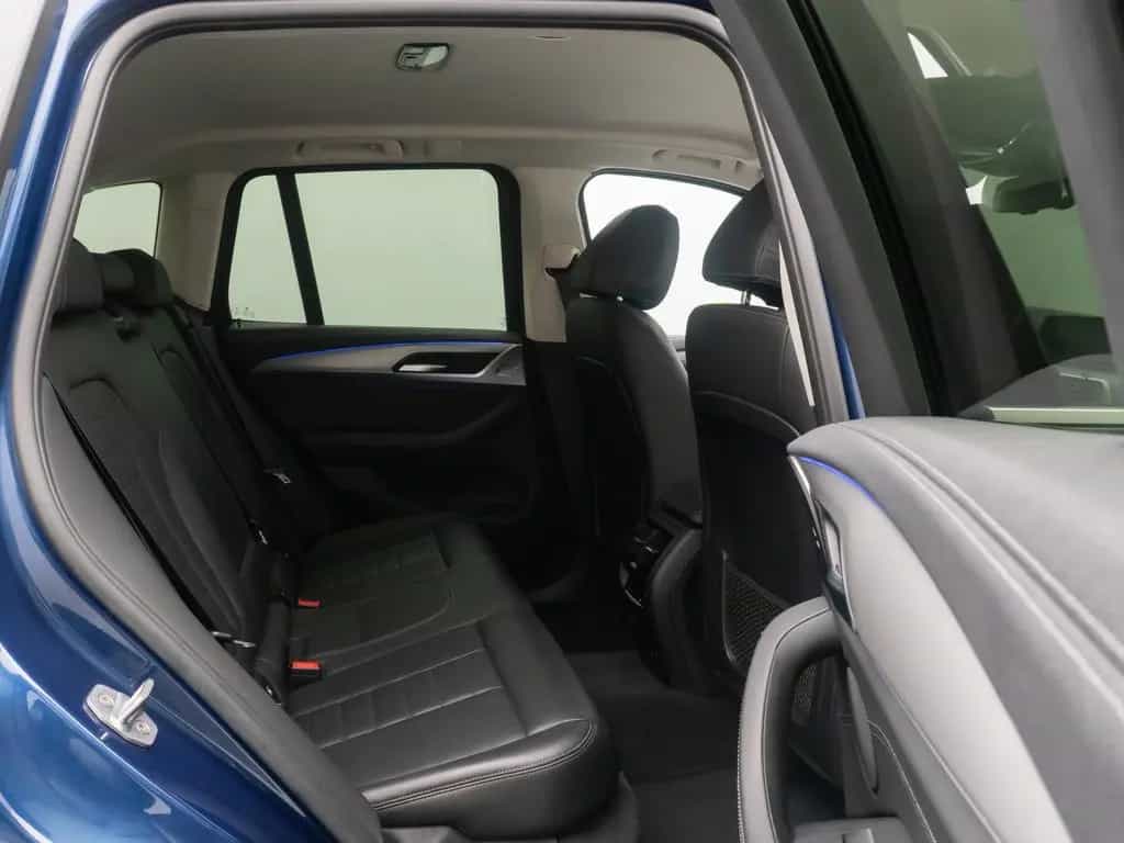 BMW X3 xD20d Luxury Line Kamera AHK HUD Alarm 19Zoll 01/2019-photo-25