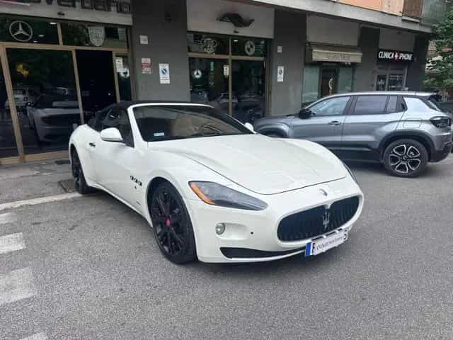 Maserati GranCabrio MASERATI GranCabrio 4.7 V8-Full Optional 06/2011-photo-0