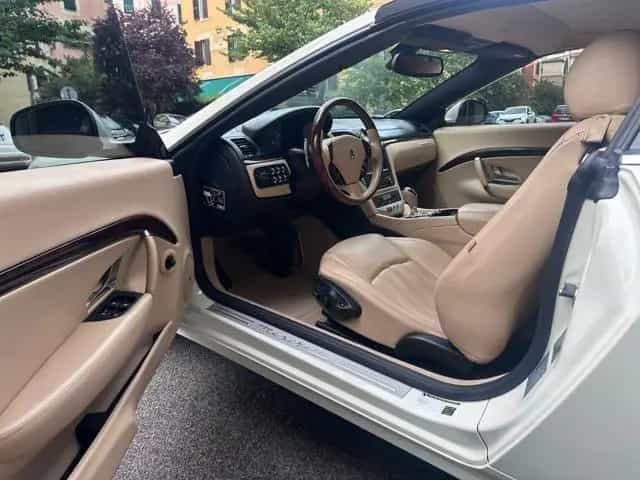 Maserati GranCabrio MASERATI GranCabrio 4.7 V8-Full Optional 06/2011-photo-6