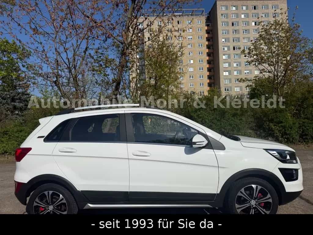 BAIC Senova X25 Automatik*SCHIEBEDACH*PHONE*CAM* 05/2018-photo-6