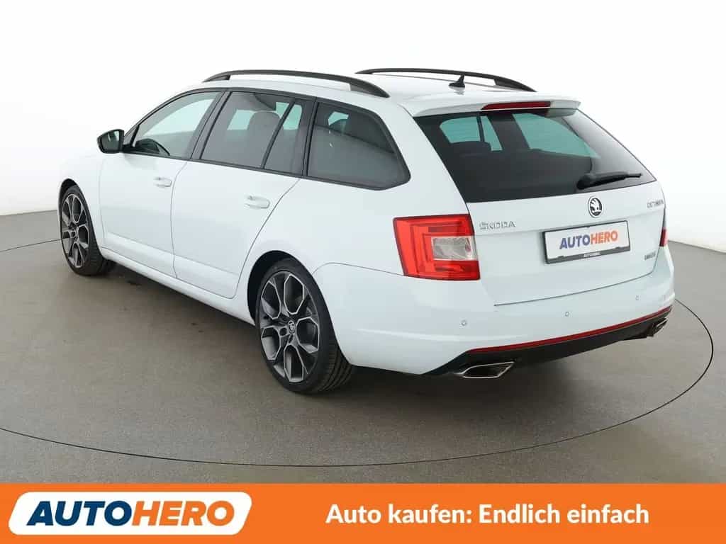 Skoda Octavia 2.0 TSI RS Aut.*NAVI*PDC*SHZ*ACC* 06/2016-photo-3