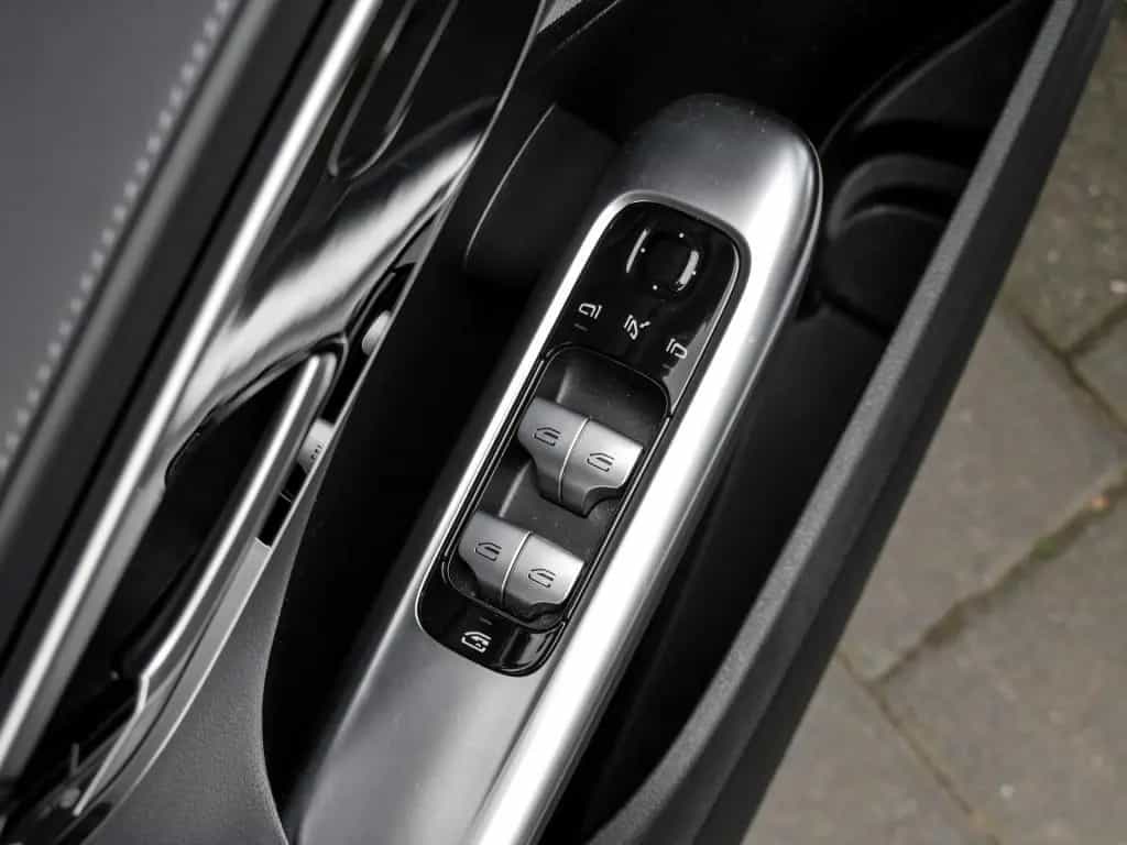 Mercedes-Benz C 220 d 4M T AMG-Sport/Night/AHK/HUD/Ambi/Tempom 05/2023-photo-13