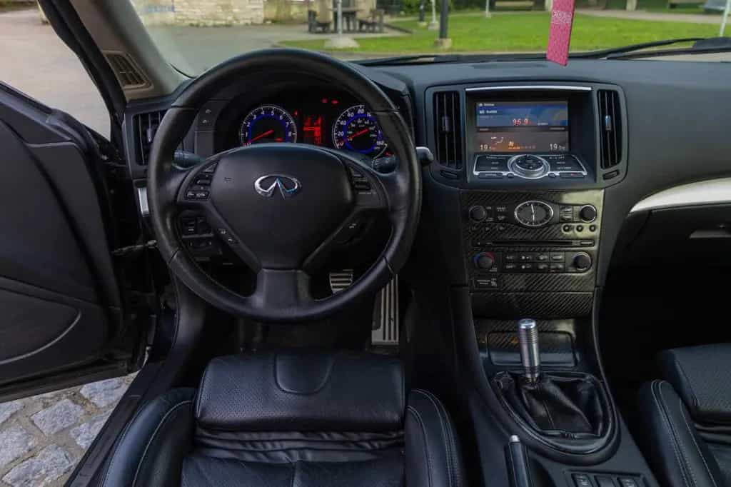 Infiniti G37 03/2007-photo-11