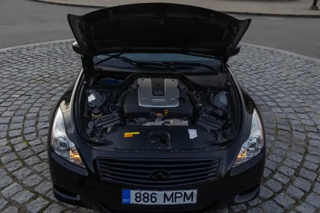 Infiniti G37 03/2007-photo-13