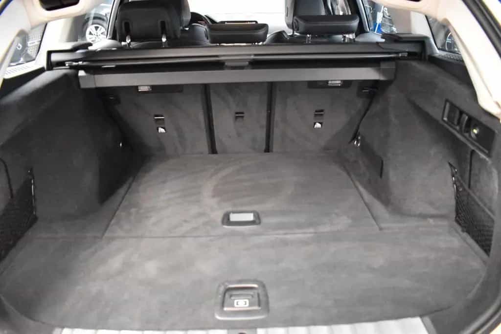 BMW 320 d Touring xDrive SPORT LINE*AHK*PANO*ACC*LED 10/2021-photo-10