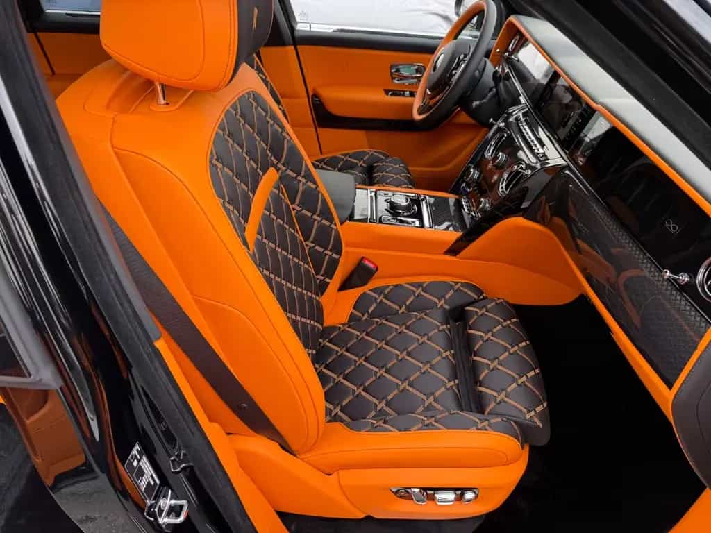 Rolls-Royce Cullinan *Black Badge*Sanctuary *4-Seats*PD01/26 null-photo-16