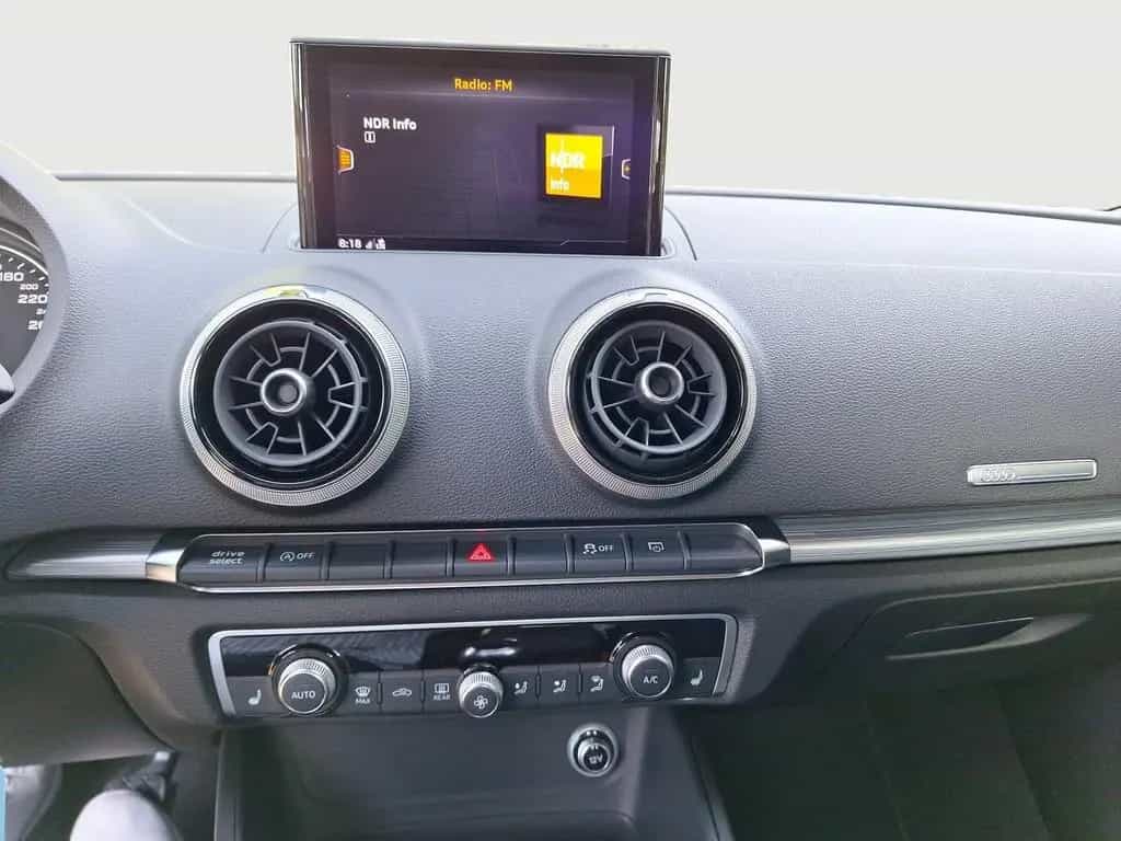 Audi A3 Sportback 30TFSI Sport AHK, MMI-Navi 11/2018-photo-16