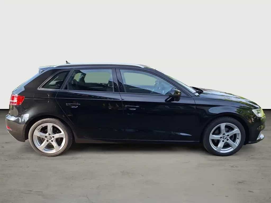 Audi A3 Sportback 30TFSI Sport AHK, MMI-Navi 11/2018-photo-3