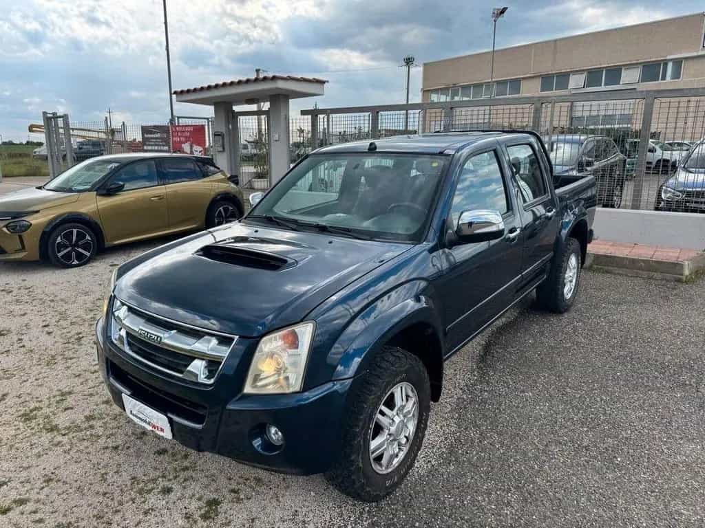 Isuzu D-Max 3.0 TD cat Space Cab 4WD Pick-up LS 05/2011-photo-3