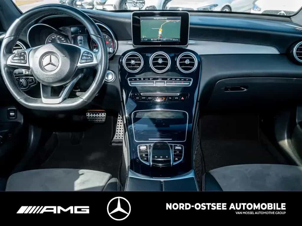 Mercedes-Benz GLC 250 AMG 4M Coupé NAVI 360° TEMPO SCHIEBEDACH 12/2018-photo-11