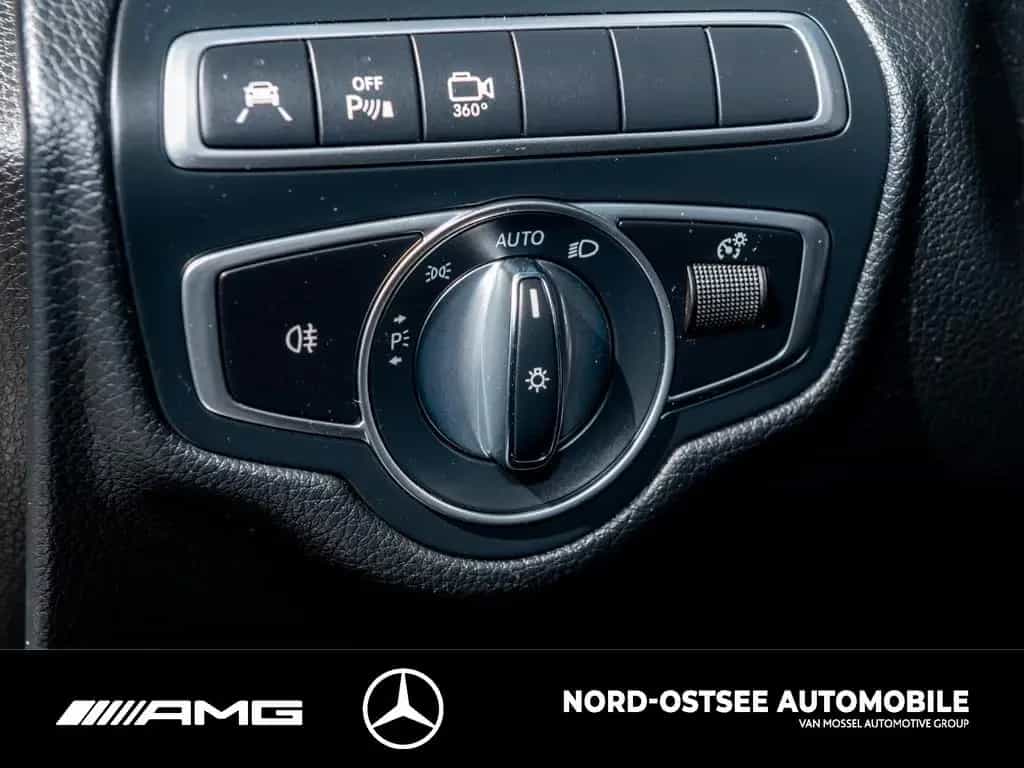 Mercedes-Benz GLC 250 AMG 4M Coupé NAVI 360° TEMPO SCHIEBEDACH 12/2018-photo-12