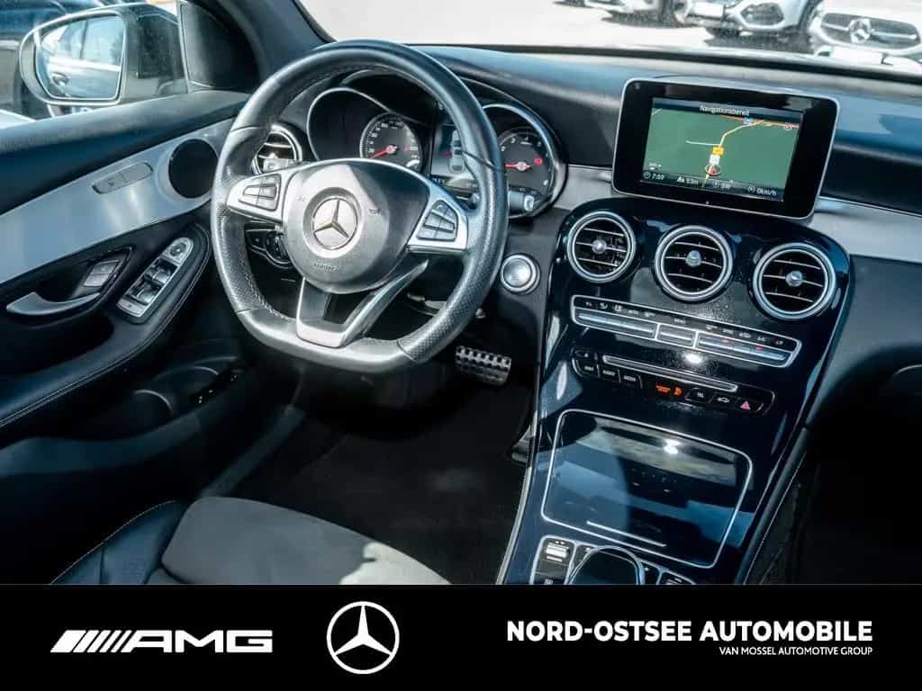 Mercedes-Benz GLC 250 AMG 4M Coupé NAVI 360° TEMPO SCHIEBEDACH 12/2018-photo-7
