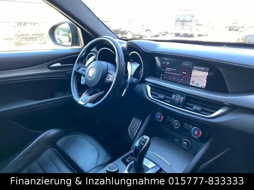 Alfa Romeo Stelvio Veloce Q4 Allrad Xenon Kamera ACC AHK 06/2021-photo-11