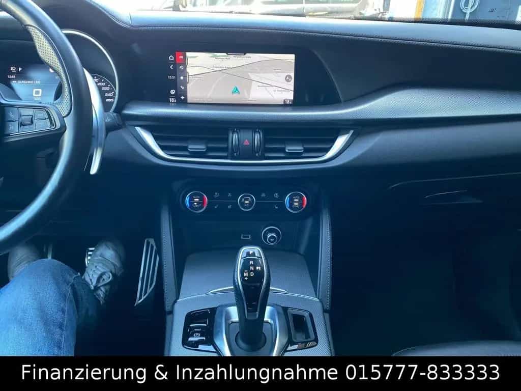 Alfa Romeo Stelvio Veloce Q4 Allrad Xenon Kamera ACC AHK 06/2021-photo-27