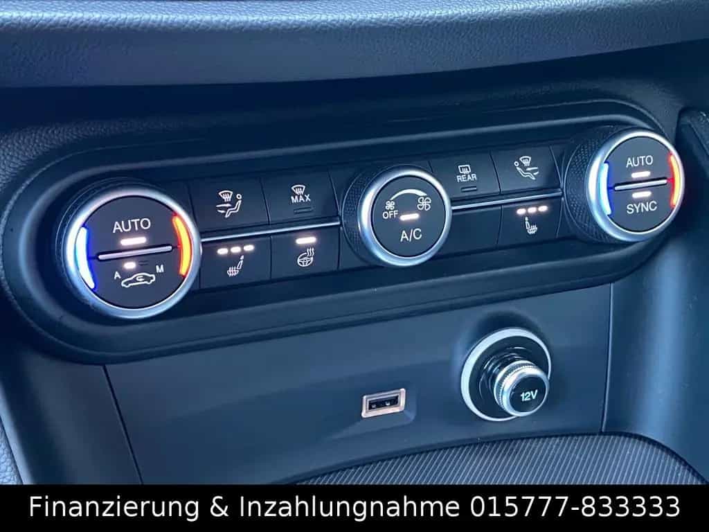 Alfa Romeo Stelvio Veloce Q4 Allrad Xenon Kamera ACC AHK 06/2021-photo-28