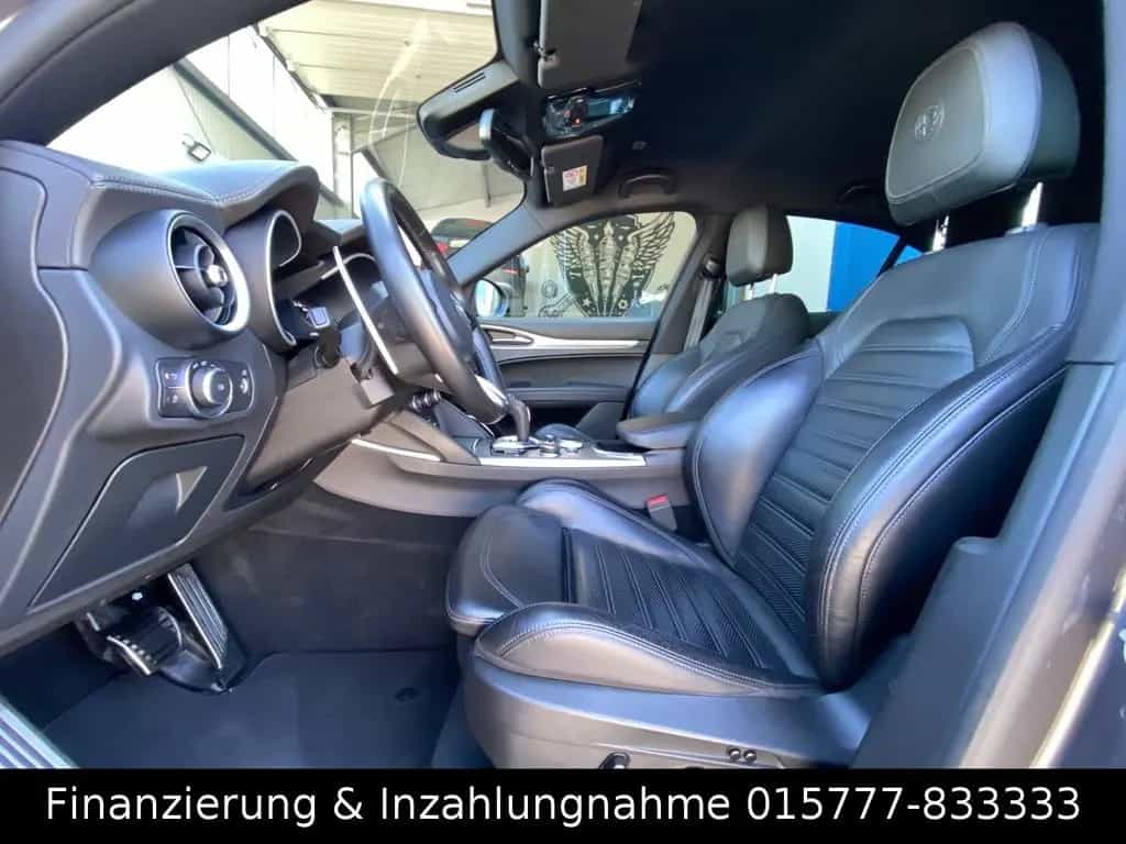 Alfa Romeo Stelvio Veloce Q4 Allrad Xenon Kamera ACC AHK 06/2021-photo-4